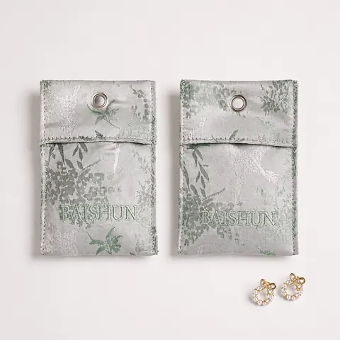 Jacquard-Look Snap Jewelry Pouch — product gallery view