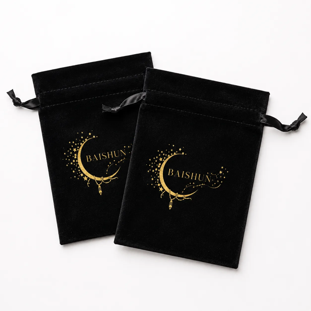 Black Gold-Wreath Velvet-Look Pouch — main product view
