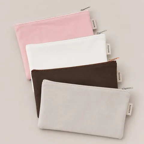 Minimal Flat Zipper Pouch — product gallery view